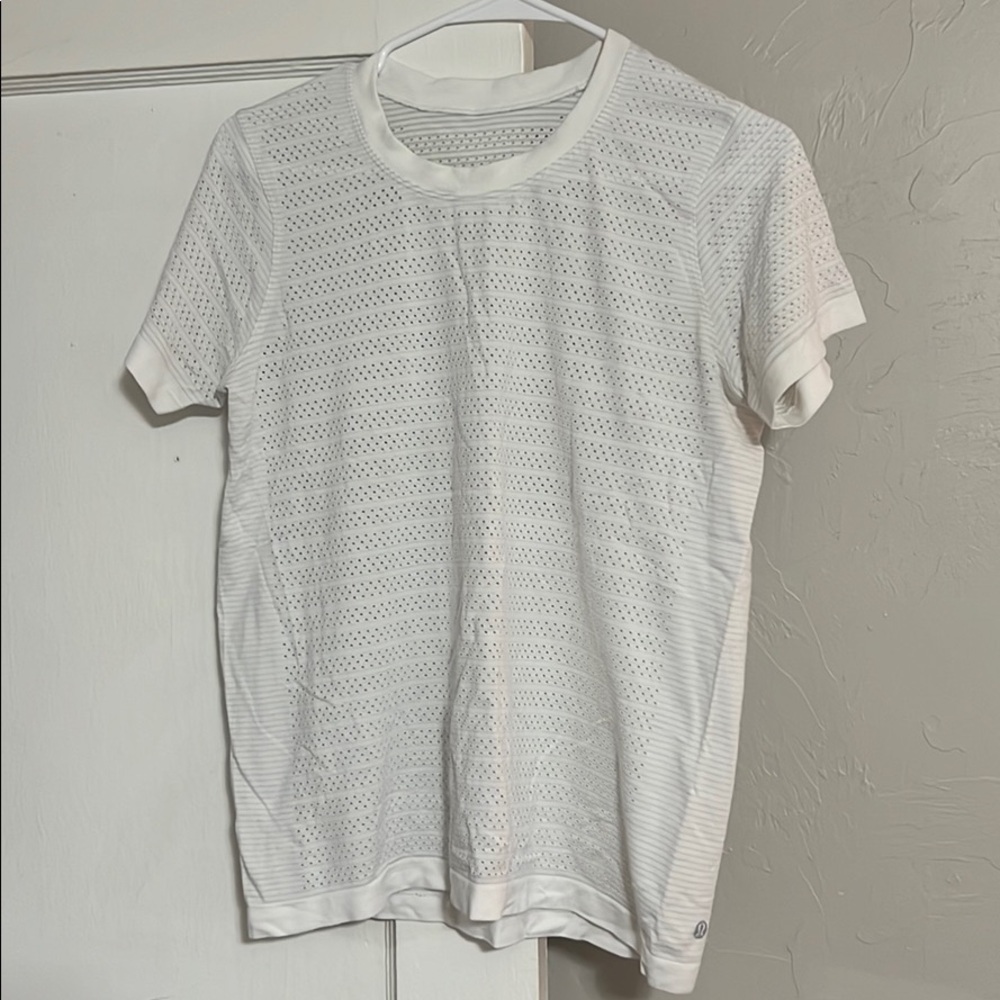 Lululemon white workout top